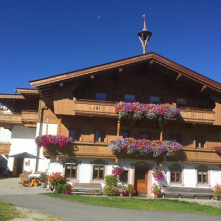 Trixlhof Bed & Breakfast Sankt Ulrich am Pillersee ภายนอก รูปภาพ