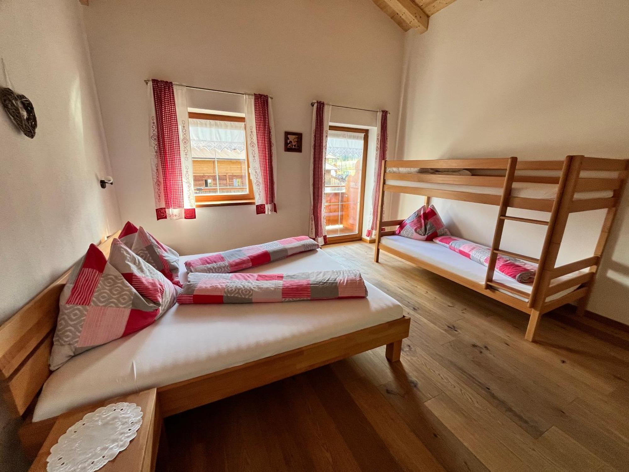 Trixlhof Bed & Breakfast Sankt Ulrich am Pillersee ภายนอก รูปภาพ