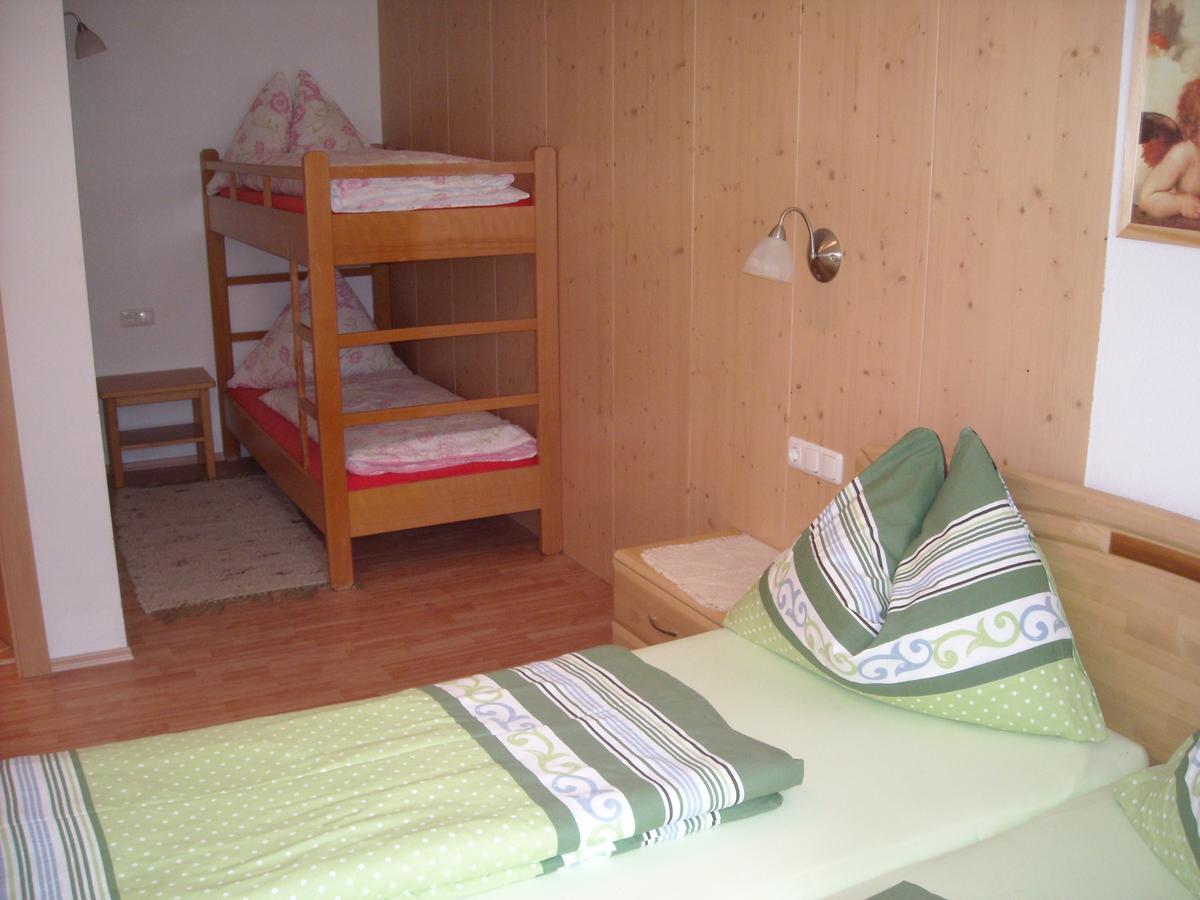 Trixlhof Bed & Breakfast Sankt Ulrich am Pillersee ภายนอก รูปภาพ