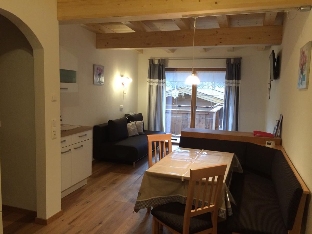 Trixlhof Bed & Breakfast Sankt Ulrich am Pillersee ภายนอก รูปภาพ